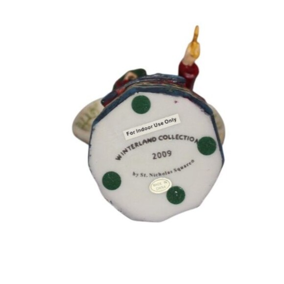 St. Nicholas Square Winterland Collection Angel With Christmas Tree 9 Inch 2009 - Picture 5 of 5